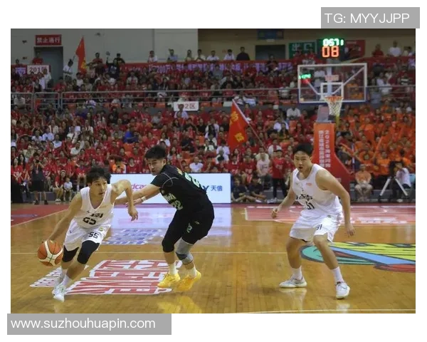 足球巨星女儿的成长之路 从青涩少年到未来星光的闪耀之旅